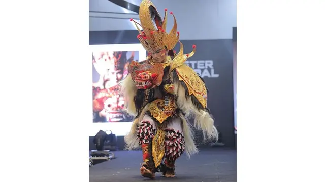 7 Potret Herman Yosef Cahyono, Perwakilan Indonesia di Ajang Mister Global 2019