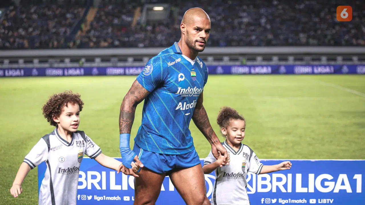 Persib Bandung vs Dewa United - BRI Liga 1 2023/2024