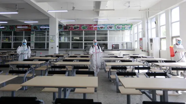 Sekolah Wuhan