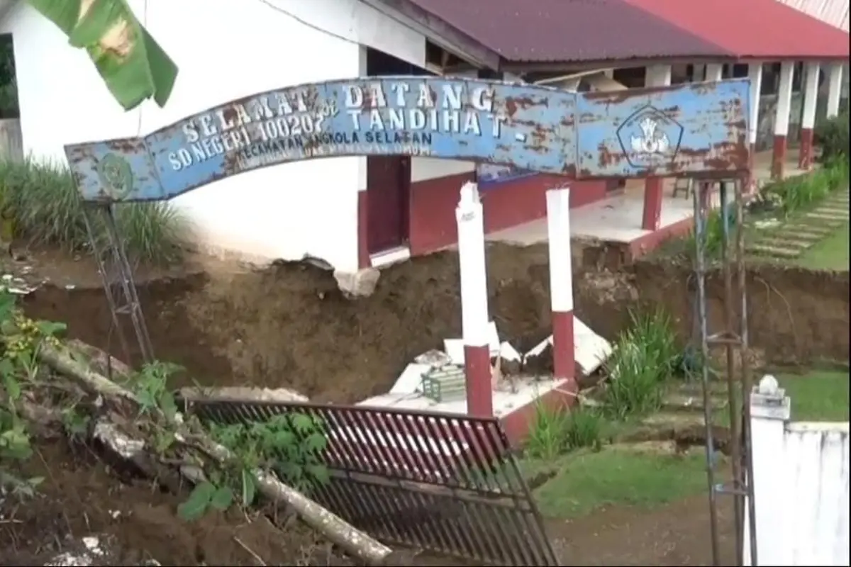 bencana tanah bergerak