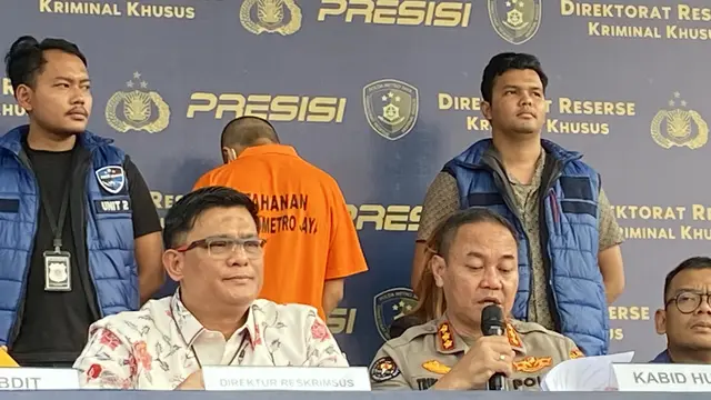 Polisi bongkar penjualan video dan foto gay anak di bawah umur. (Liputan6.com/Ady Anugrahadi)
