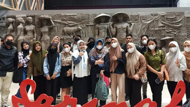 Menjajal Paket Tur Berbayar di Sarinah Jakarta, Bisa Apa Saja?