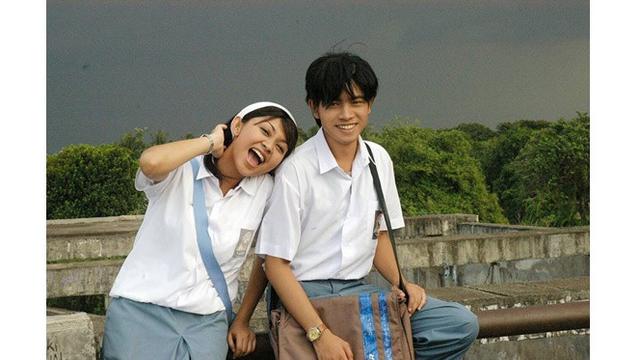 Ingat Veri Juara AFI 1? Ini 6 Potret Terbarunya yang Bikin Pangling