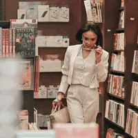 Style ABG Yuni Shara /copyright instagram /yunishara36