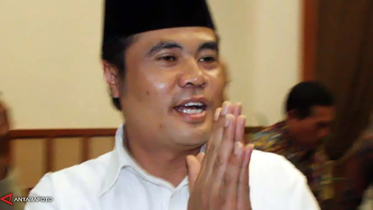 aceng-fikri-pamit130225b.jpg