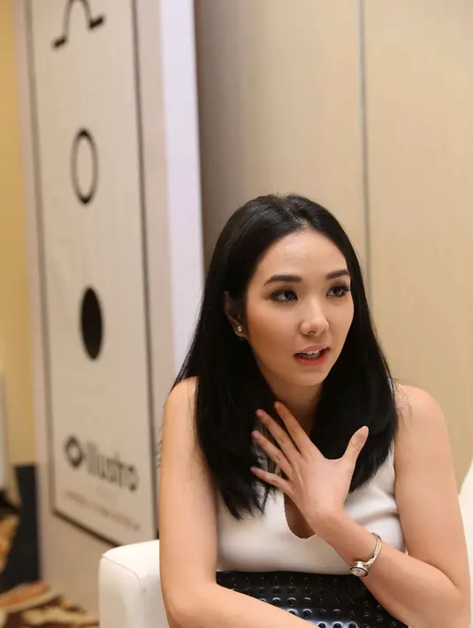 Ditemui di kawasan  Senayan, Jakarta Pusat, Rabu (18/11/2015), Gisel mengaku meski ia menjaga pola makannya ia sesekali masih suka ‘cheating’ dengan menyantap kuliner kesukaan. Rupanya ia sangat suka mi ayam. (Nurwahyunan/Bintang.com)