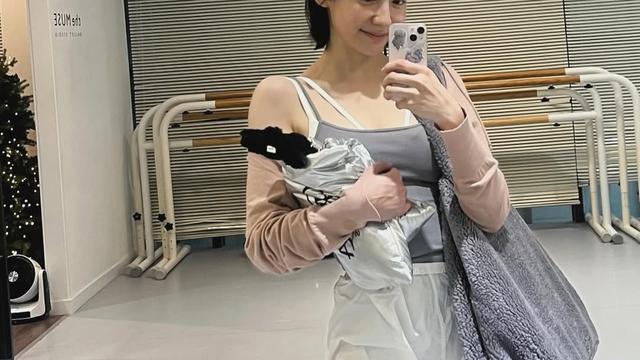 Potret Cantik Park Ji-Hyun Tanpa Makeup