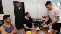 Ngopi Bareng, Cara Pemain Asing Persik Mengisi Waktu Senggang