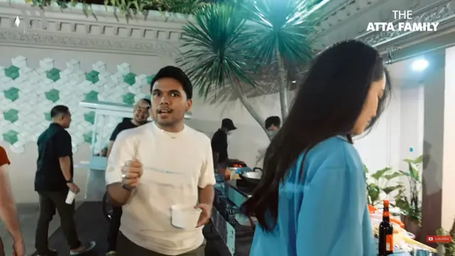 Aaliyah Massaid dan Thariq Halilintar. (Foto: YouTube/AH)