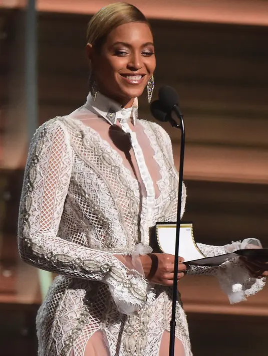 Diva berusia 34 tahun, Beyonce, terdengar kabar yang menuduh dirinya lakukan implan pada bagian bokongnya. (AFP/Bintang.com)