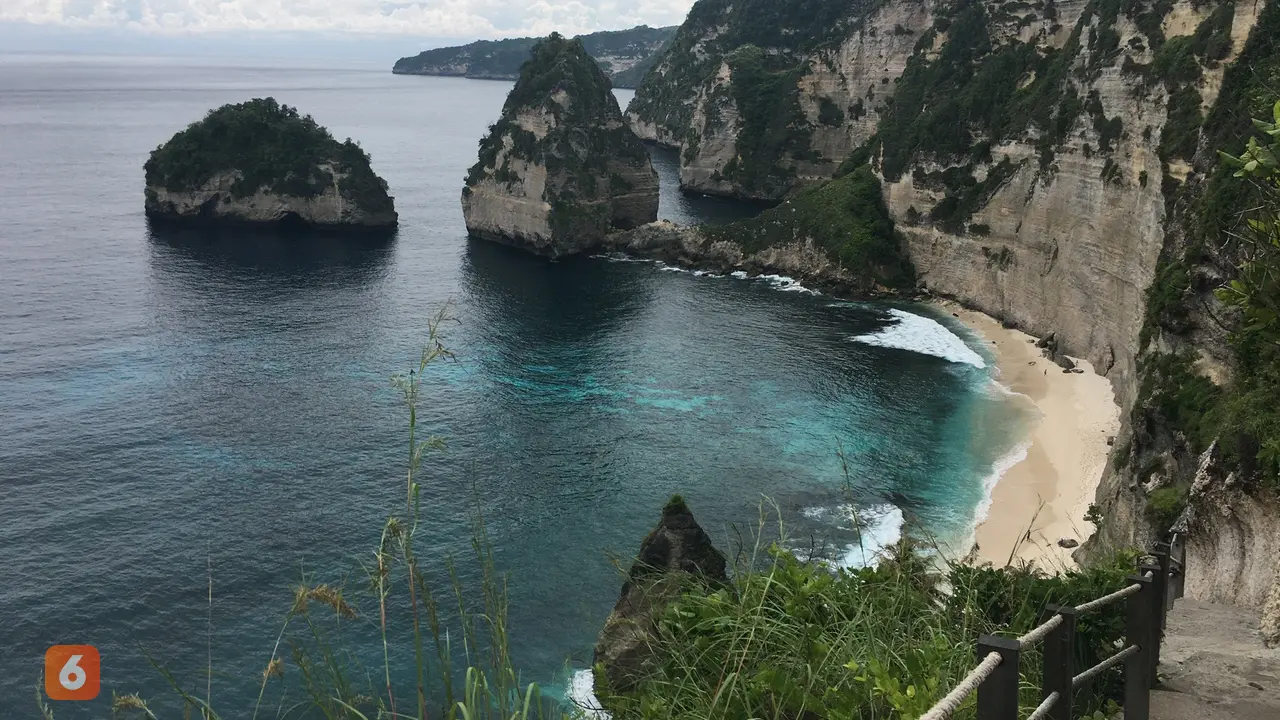 Pantai Atuh, Nusa Penida, Bali