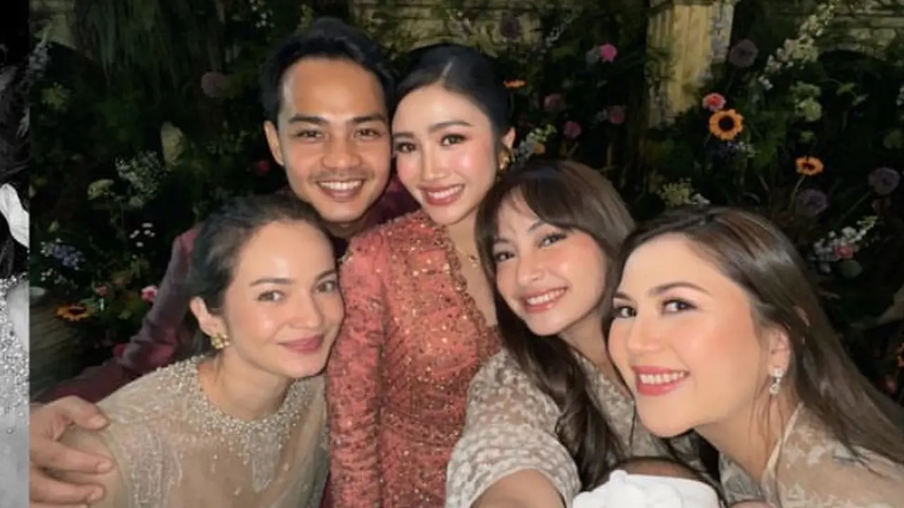 Enzy Storia dan Jessica Mila saat Hadir di Tunangan Febby Rastanty