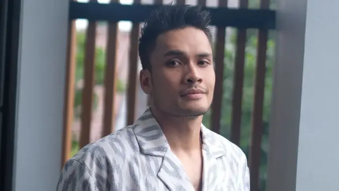 Momen Hangat Ulang Tahun ke-36 Randy Pangalila Bersama Keluarga Tercinta