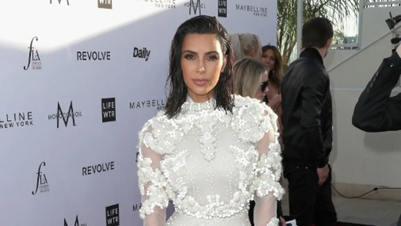[Bintang] Kim Kardashian