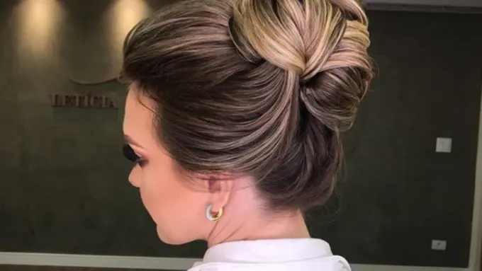 Sederet Sanggul Modern yang Bikin Penampilan Rambut Makin Oke