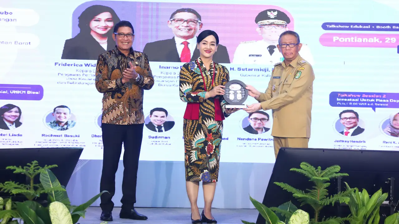 Kepala Eksekutif Pengawas Perilaku Pelaku Usaha Jasa Keuangan, Edukasi dan Pelindungan Konsumen OJK Friderica Widyasari Dewi dalam acara Literasi Keuangan Indonesia Terdepan (Like IT) ke-2 di Pontianak, Selasa (29/8/2023). Dok OJK