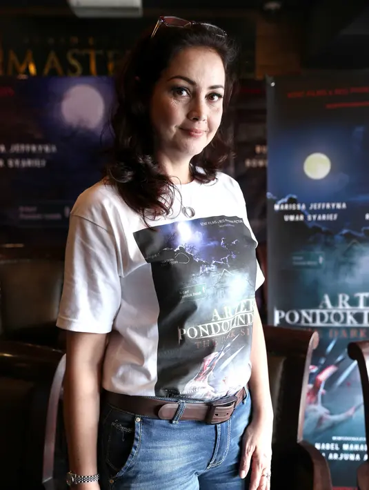 Peran yang dimainkan Roweina menjadi peran yang central untuk bumbu horor di film ini, ia menjadi seorang hantu – Hantu Madam – yang dikisahkan dalam film. (Nurwahyunan/Bintang.com)