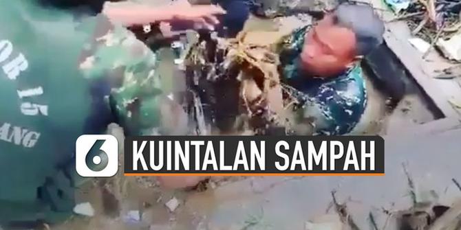 VIDEO: Anggota TNI Menyelam di Gorong-Gorong Bantu Warga Bersihkan Kuintalan Sampah