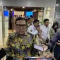 Wakil Ketua Umum (Waketum) Golkar Ahmad Doli Kurnia saat ditemui wartawan di Kompleks Parlemen Senayan, Senin (18/3/2024). (Liputan6.com/Delvira Hutabarat)