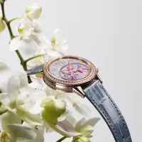 Rendez-Vous Sonatin, jam tangan dari Jaeger-LeCoultre hadir dalam 3 variasi terbaru yang lebih feminin. Sumber foto: PR.