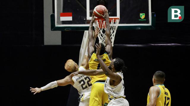 Foto: Dewa United Surabaya Raih Kemenangan Kedua usai Menang Satu Bola atas Satya Wacana Salatiga di Divisi Putih IBL 2022
