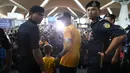 Mohd Faiz Subri berhasil mencatatkan namanya dalam sejarah sepak bola dunia sebagai pesepak bola Asia pertama yang meraih FIFA Puskas Award. (AFP/Mohd Rasfan)