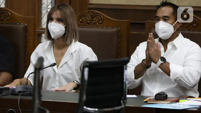 FOTO: Sidang Lanjutan Nia Ramadhani dan Ardi Bakrie