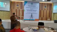 Sekretaris Umum Pengurus Pusat (PP) Muhammadiyah, Abdul Mu'ti, dalam pertemuan dengan Pimpinan Redaksi dan perwakilan media-media massa nasional di Kantor PP Muhammadiyah, Jakarta, Senin (7/11). (Edu Krisnadefa)