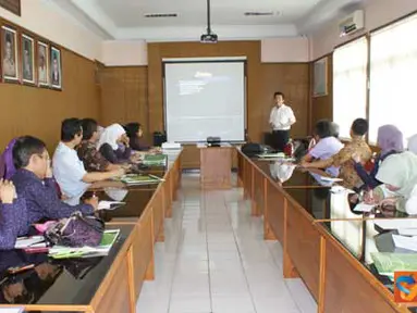 Citizen6, Klaten: Rumah Sakit Islam Klaten menggelar acara seminar ilmiah yang bertajuk From Ache to Smile. Kegiatan ini diselenggarakan di Hall Rawat Jalan, Sabtu (16/4). (Pengirim: Agus Susanto)