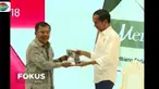 Buku berjudul 'Jokowi Menuju Cahaya' ditulis Alberthine Endah yang kedua kalinya menulis perjalanan seorang Jokowi.