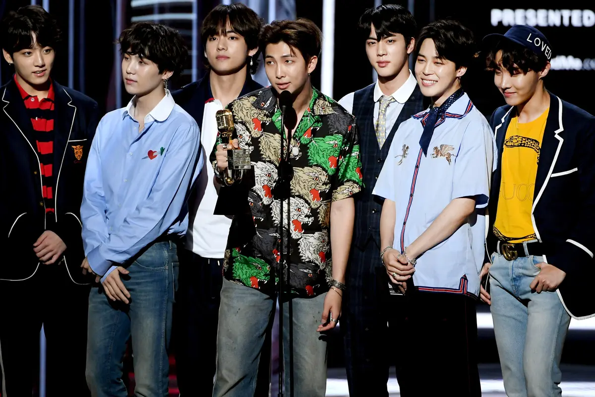 [Bintang] Selamat, BTS Menang Top Social Artist di Billboard Music Awards 2018