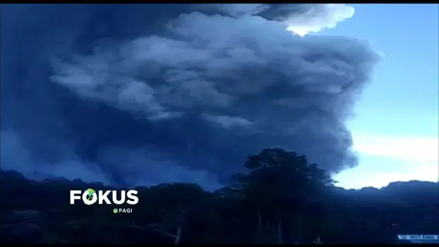 Pengunjung Wisata Tangkuban Parahu Panik Saat Kolom Abu Capai 200 Meter