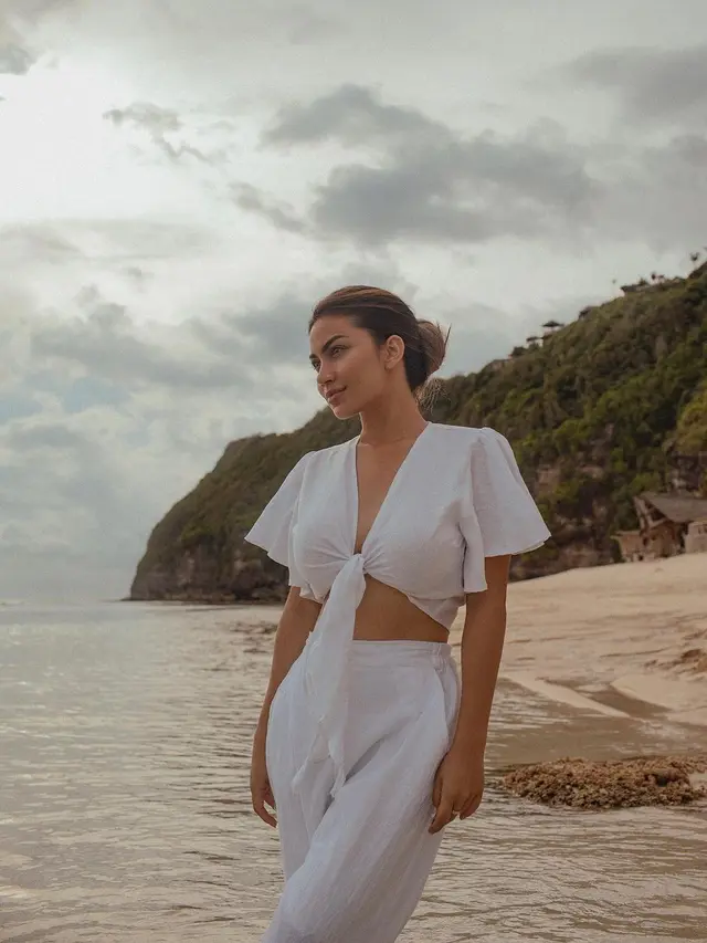 Artis ini Mengaku Sempat Ingin Bunuh Diri, Terbaru ada Devano Danendra