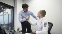 Bos Mercedes, Toto Wolff, mengungkapkan alasan timnya hanya mengontrak Valtteri Bottas selama satu musim. (Motorsport)