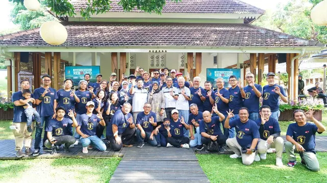 Komunitas Mercedes Benz Tiger Club Eksplor Keindahan Wisata Banyuwangi