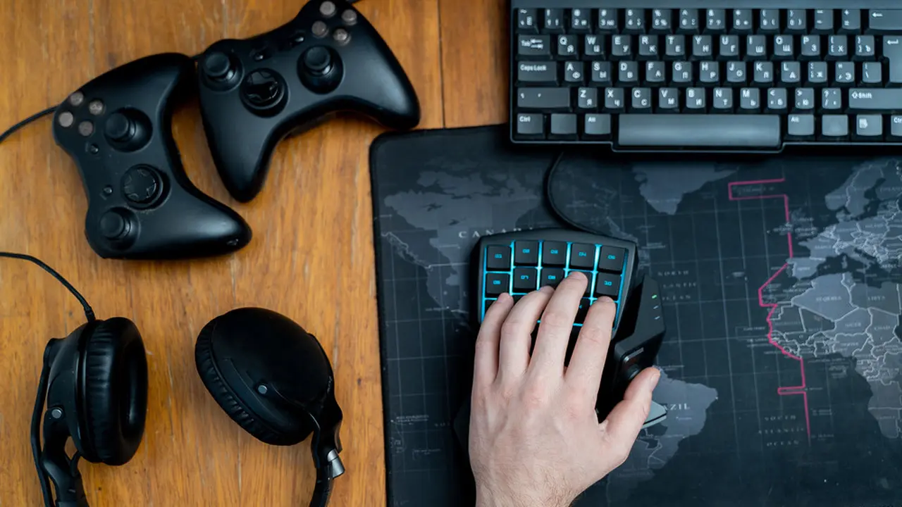 Percantik Meja Kerja dengan Mousepad Estetik, Ini Rekomendasi yang Bisa Dipilih
