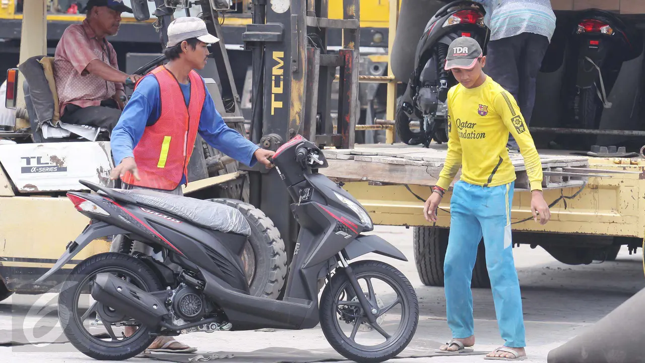 20151009-Penjualan motor turun hingga 2,1%