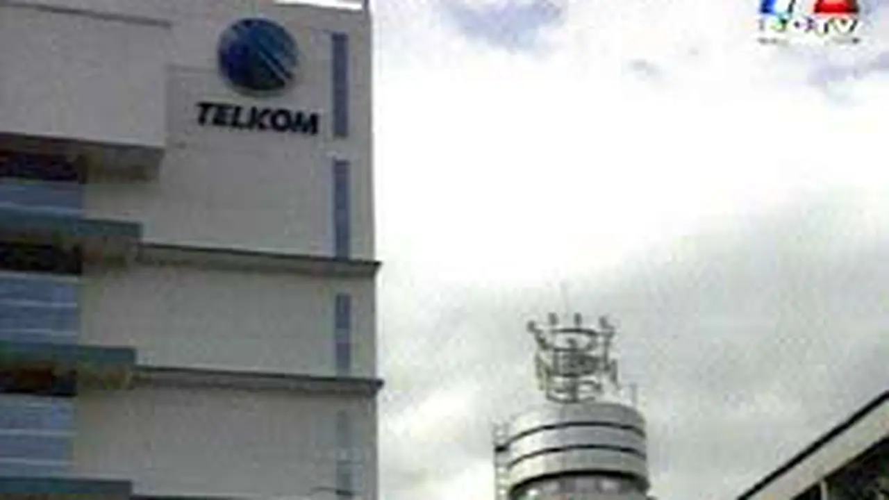 200401atelkom.jpg