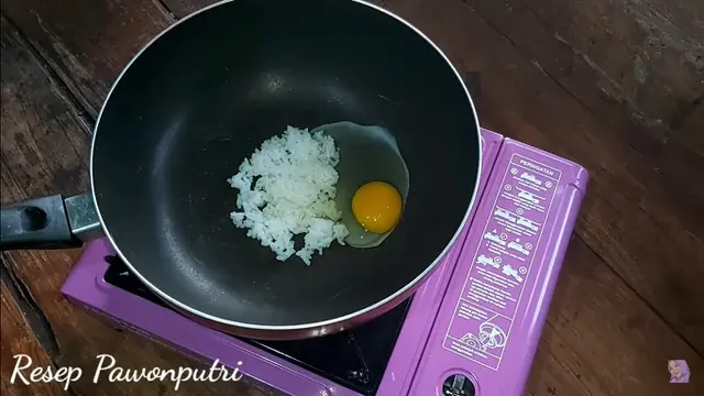 Sangat Sederhana, Ini Cara Bikin Kerak Telor Ala Rumahan yang Lengket dan Renyah