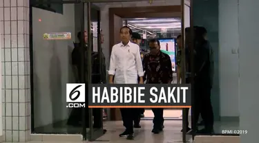 Presiden Jokowi Widodo menjenguk Presiden ke-3 RI BJ Habibie yang dirawat di RSPAD, Jakarta.