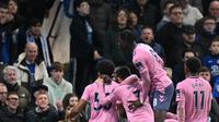 Pemain Everton merayakan gol kedua ke gawang Chelsea pada lanjutan Liga Inggris yang berkesudahan dengan skor 2-2 di stadion Stamford Bridge (AFP)