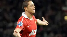 Selebrasi gol striker Manchester United asal Meksiko, Javier Hernandez ke gawang Wolverhampton Wanderers di putaran keempat Carling Cup di Old Trafford, 26 Oktober 2010. MU unggul 3-2. AFP PHOTO / ANDREW YATES