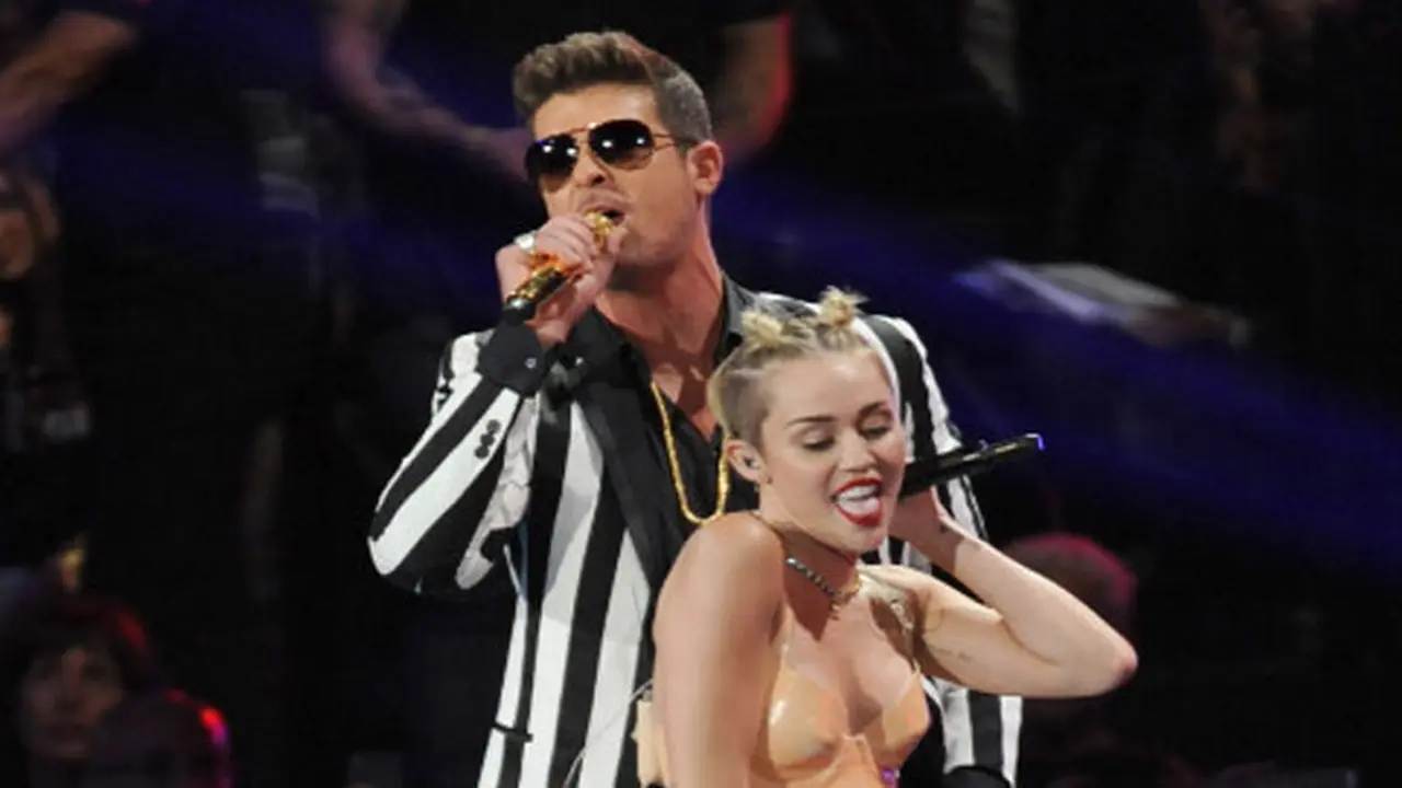 Robin Thicke - Miley Cyrus