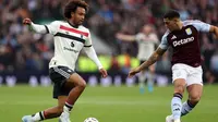 Penyerang Manchester United,&nbsp;Joshua Zirkzee, tumpul saat timnya bermain imbang 0-0 kontra Aston Villa&nbsp;pada laga pekan ketujuh Premier League di Villa Park, Birmingham, Minggu (6/10/2024) malam WIB. (AFP/Adrian Dennis)