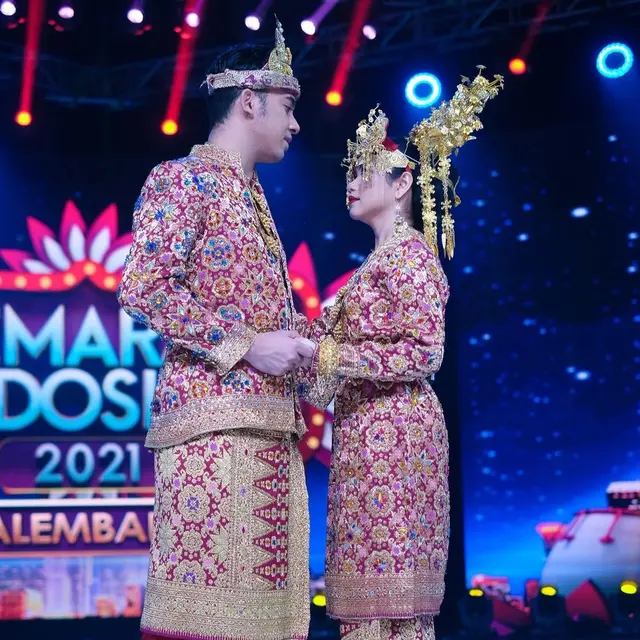 6 Potret Rara dan Gunawan LIDA Pakai Baju Adat, Bak Pasangan Pengantin