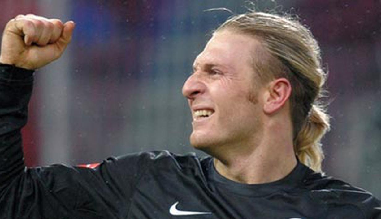 Hertha Berlin's striker Andrej Voronin during German Bundesliga match Energie Cottbus vs Hertha BSC Berlin in the city of Cottbus on March 7, 2009. Berlin won the match1-3. AFP PHOTO/ROBERT MICHAEL