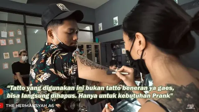 7 Potret Tato di Tangan Aurel dan Azriel Hermansyah, Bikin Ashanty Ngamuk