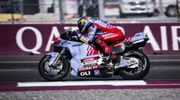 Pembalap Gresini Racing tampil kompetitif saat Sprint Race MotoGP Qatar 2024.