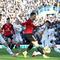 Manchester United harus puas bermain imbang 1-1 kontra Leeds United pada laga pekan ke-20 Premier League di Elland Road, Leeds, Minggu (4/1/2026) malam WIB. (AFP/Darren Staples)