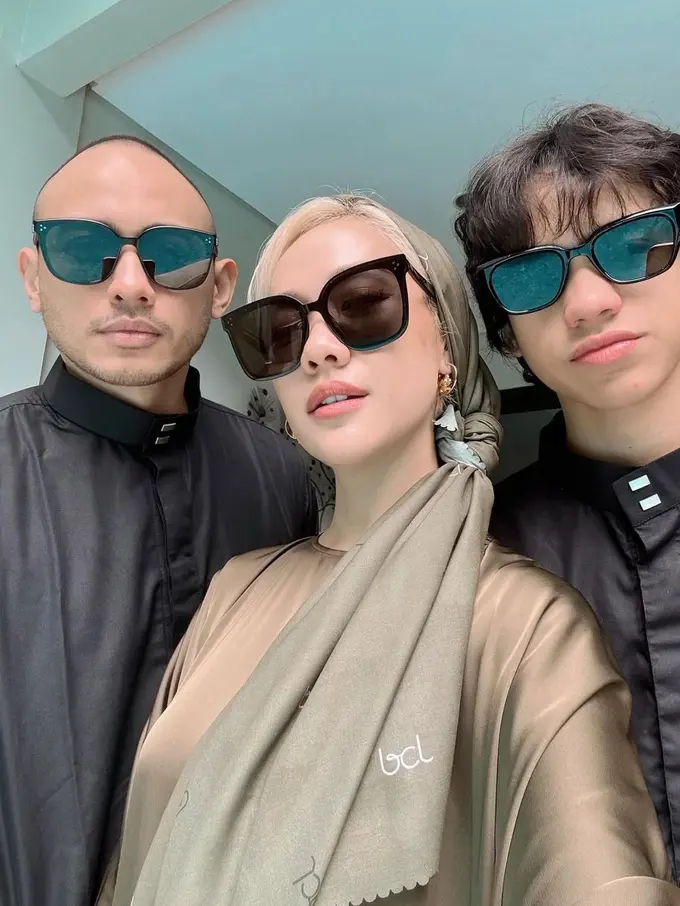 Outfit Lebaran Keluarga BCL (Instagram/@itsmebcl)